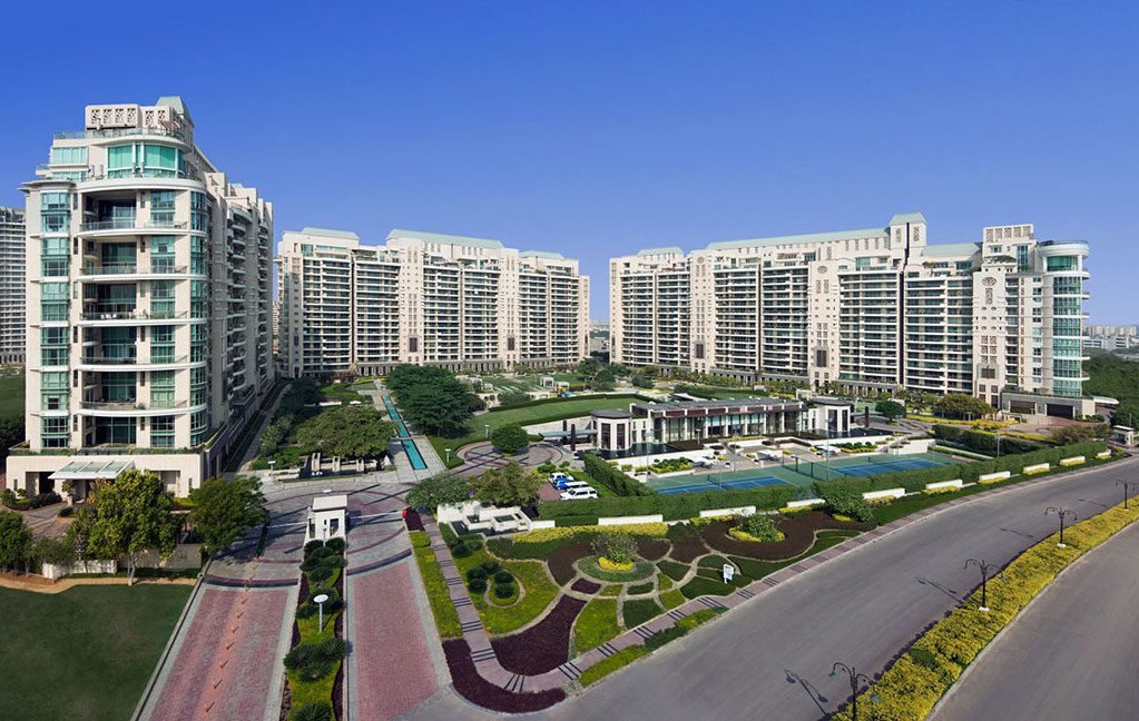 Location Advantage of DLF The Aralias Sector 42 Golf Course Road Gurgaon
