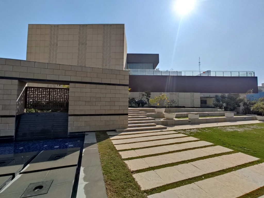 Mahindra Luminare Sector 59 Golf Course Extension Road Gurugram 16 Mahindra Luminare Gallery 2