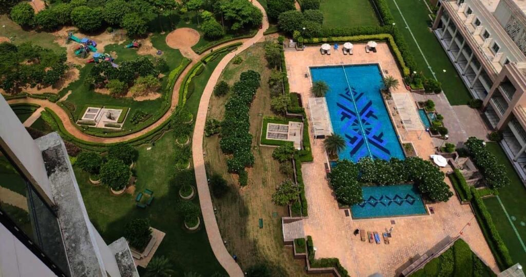 DLF Park Place Gallery 6