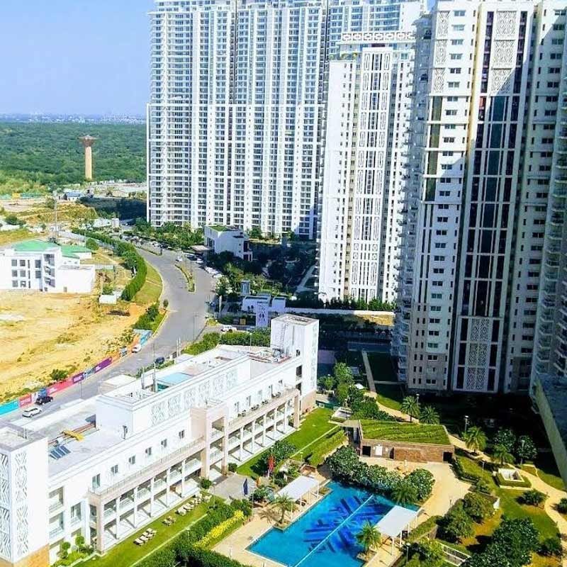 Location Advantages of DLF Park Place Sector 54 Golf Course Road Gurgaon