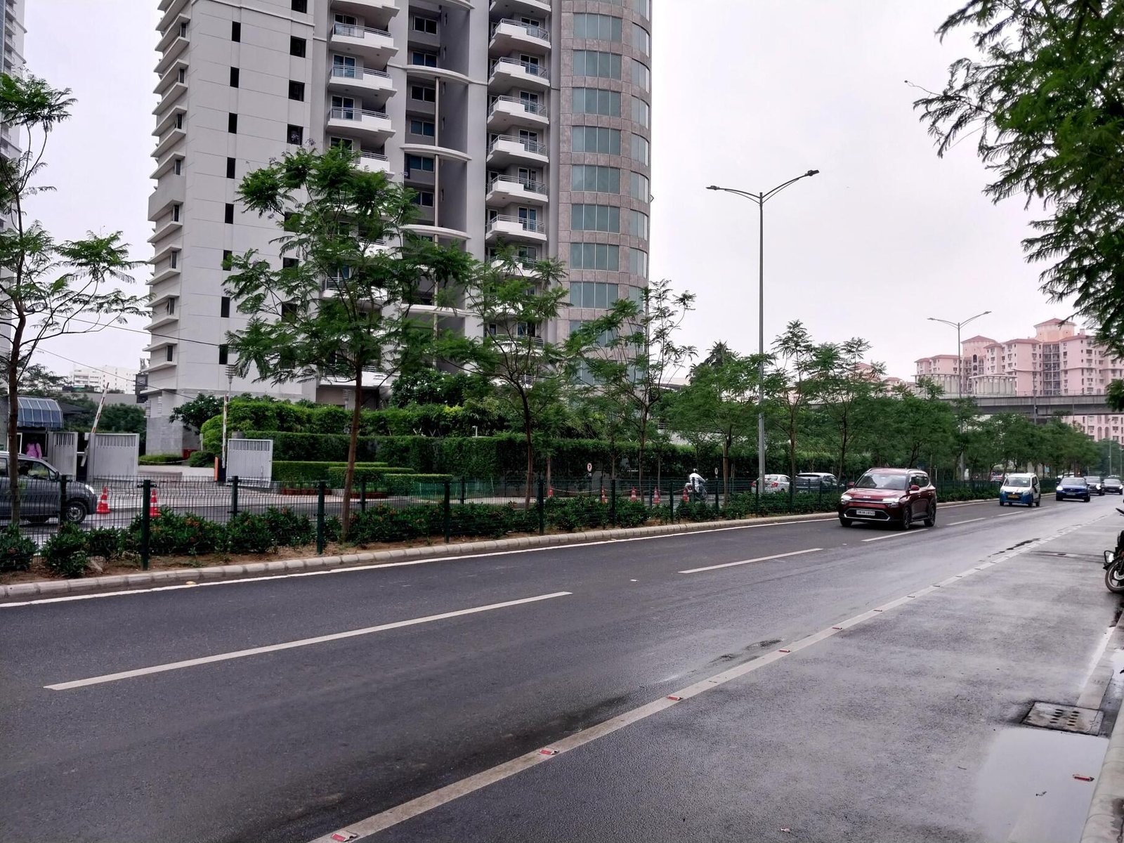 Location Advantages of DLF The Belaire Sector 54 Golf Course Road Gurgaon